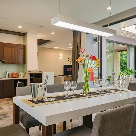 Rosee Villa - Green Villa With Private Pool Hanoi Exterior photo